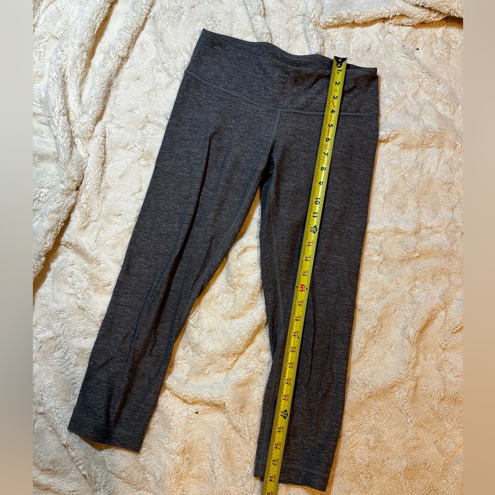 Lululemon cropped 6